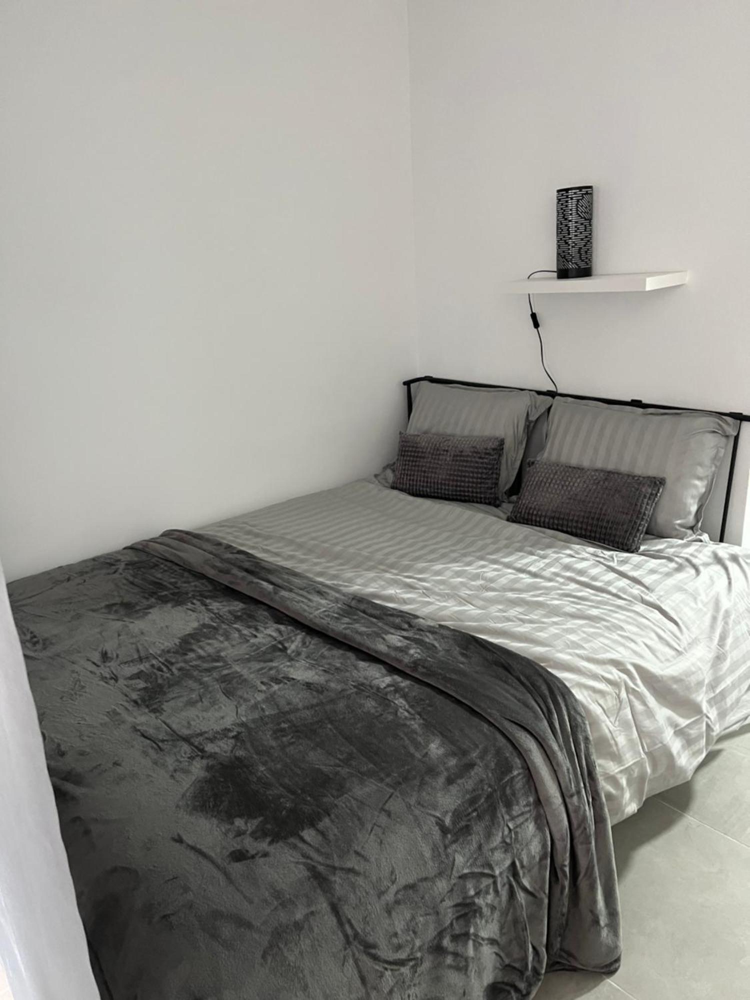 Apartment 1 Minute Walking From Playa Del Cura 또레비에하 외부 사진
